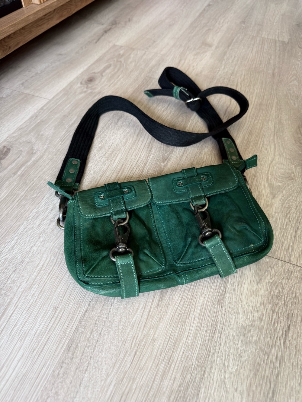 Green Women's Crossbody Shoulder Bag